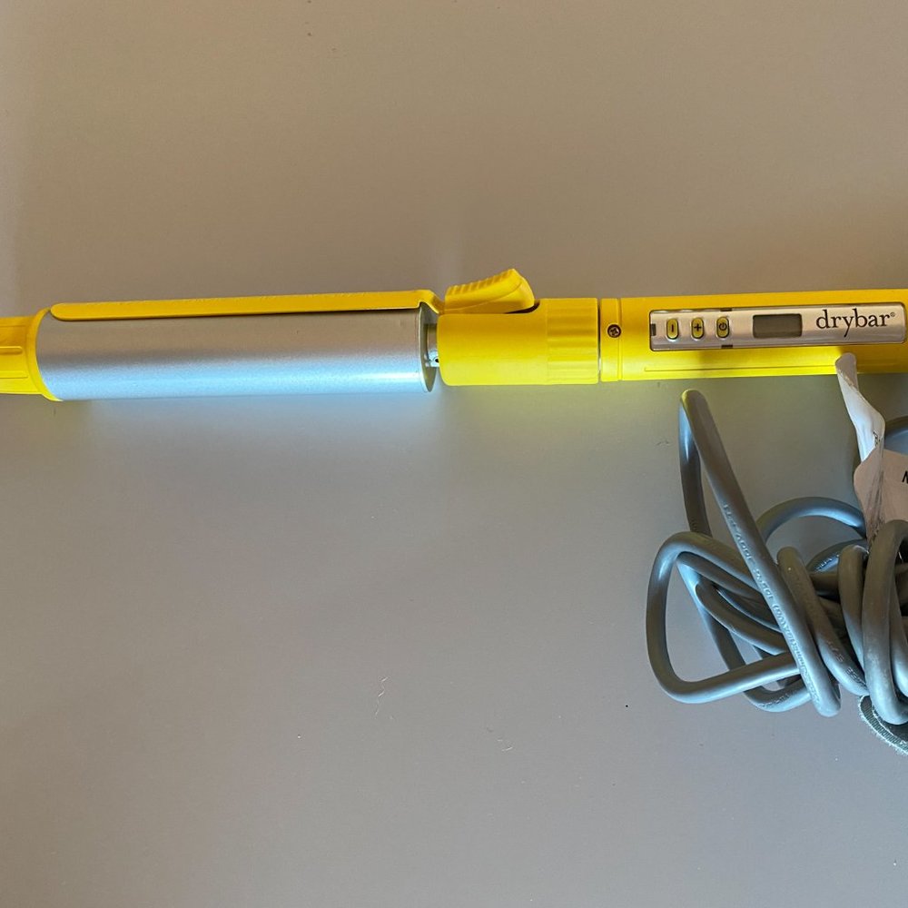 DryBar 3-Day Bender 1-Inch Rotating Digital Curling Iron